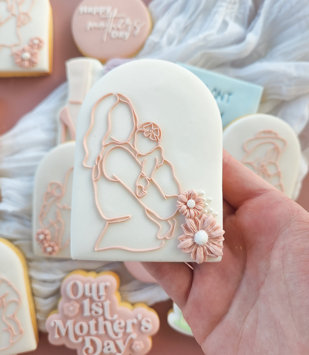 Fine Line Mum Designs