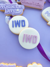 Load image into Gallery viewer, IWD
