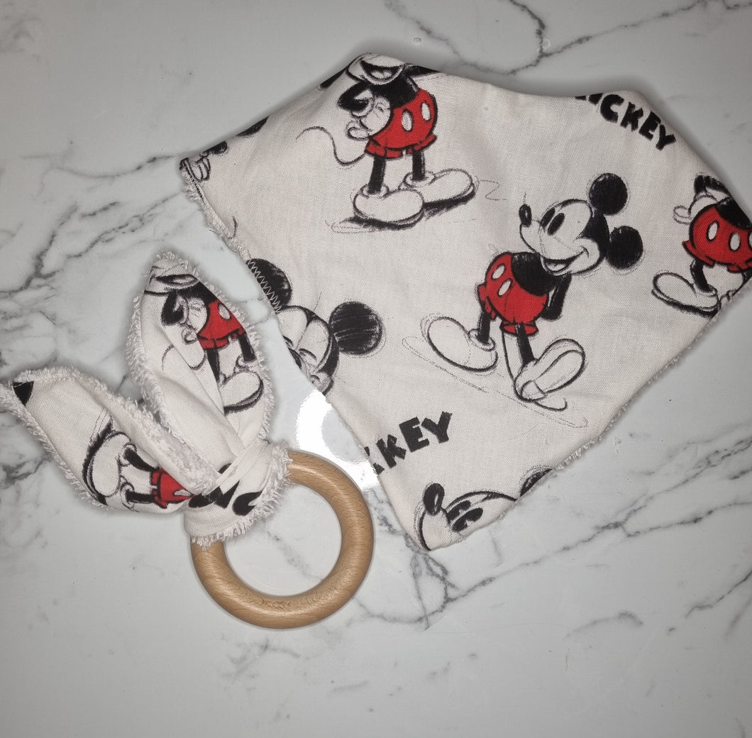 Dribble Bib & Teether set