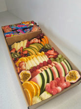 Load image into Gallery viewer, Extra Large Fresh fruit &amp; lolly box
