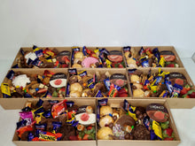 Load image into Gallery viewer, Extra Small dessert box
