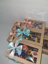 Load image into Gallery viewer, Extra Small dessert box
